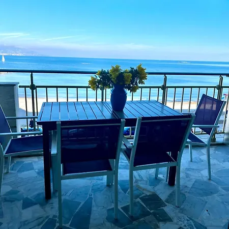Seafront One Bedroom With A Terrasse Swimming Pool And A Parking Holiday home *